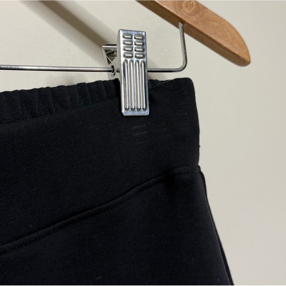 Spanx Air Essential Wide Leg Pants in Black - Picture 8 of 9